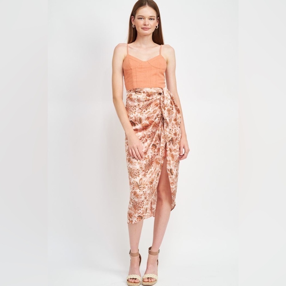 En Saison Skye Wrap Dress New With Tags Size: Small